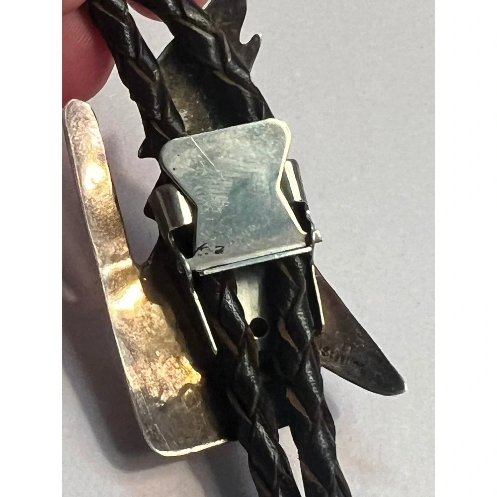 VTG Southwestern Sterling Silver Howling Wolf Braided Bolo Tie Artist Signed TT